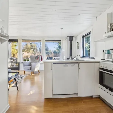 Holiday home Dorit - 900m From The Sea By Interhome *