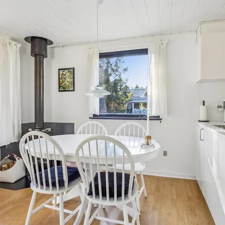 Holiday home Dorit - 900m From The Sea By Interhome *